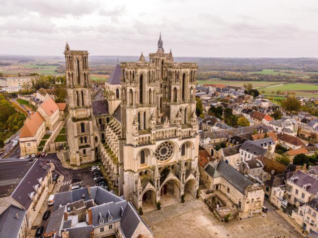 Le Colombier Apartment Laon Exterior foto